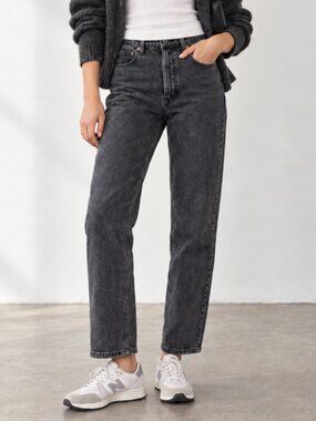 Aritzia Denim Forum The Arlo High Rise Straight 28L Jeans Size 26 Black Grey